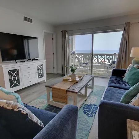 El Matador 457 - Gulf Front With Beautiful Views Of The Gulf And Pool Villa